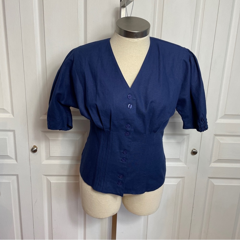 LINEN Button Down Top - Picture 3 of 16